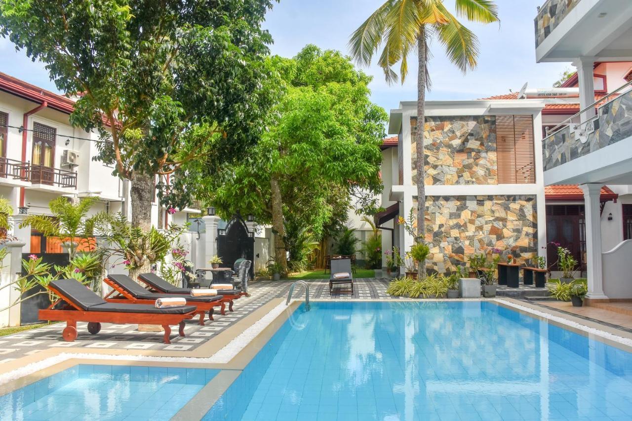 Villa De White Sambur 希克杜沃 外观 照片