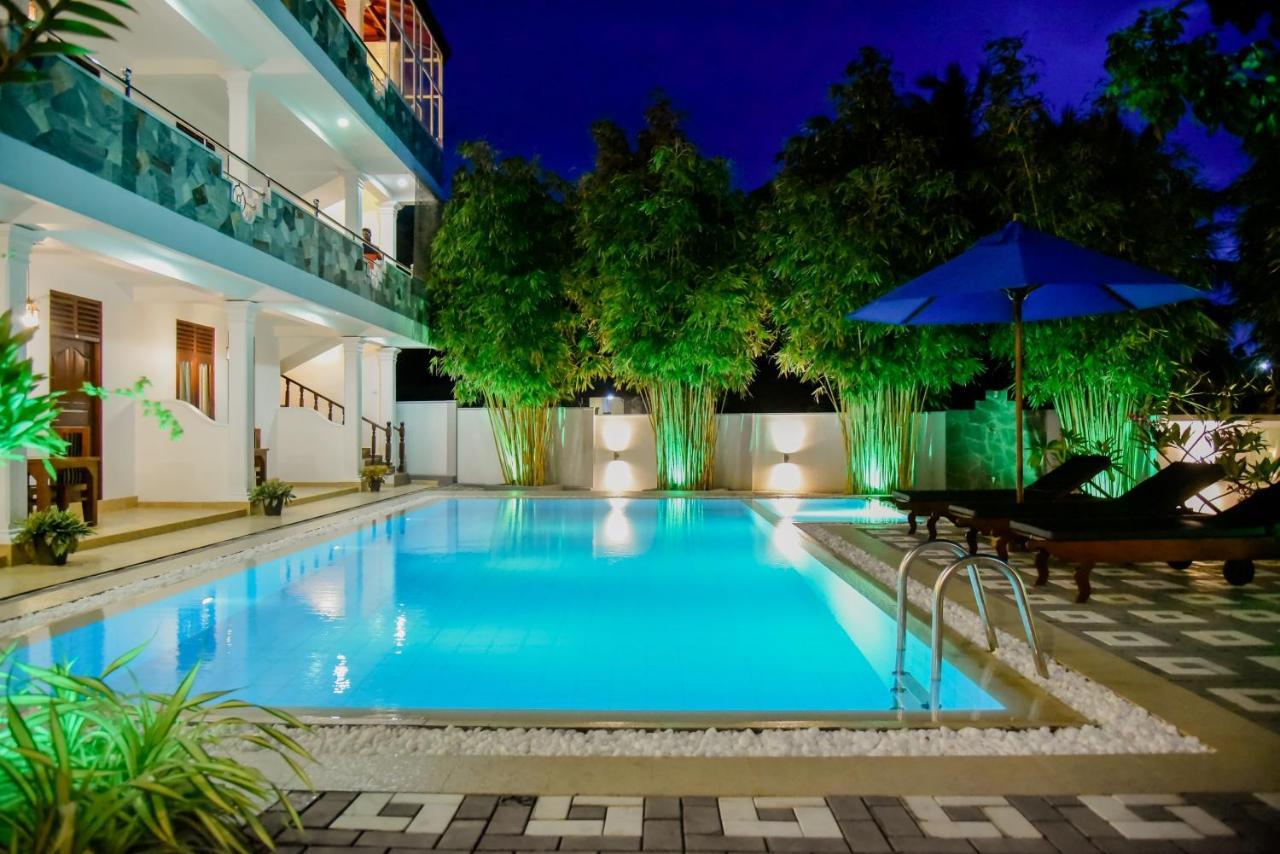Villa De White Sambur 希克杜沃 外观 照片