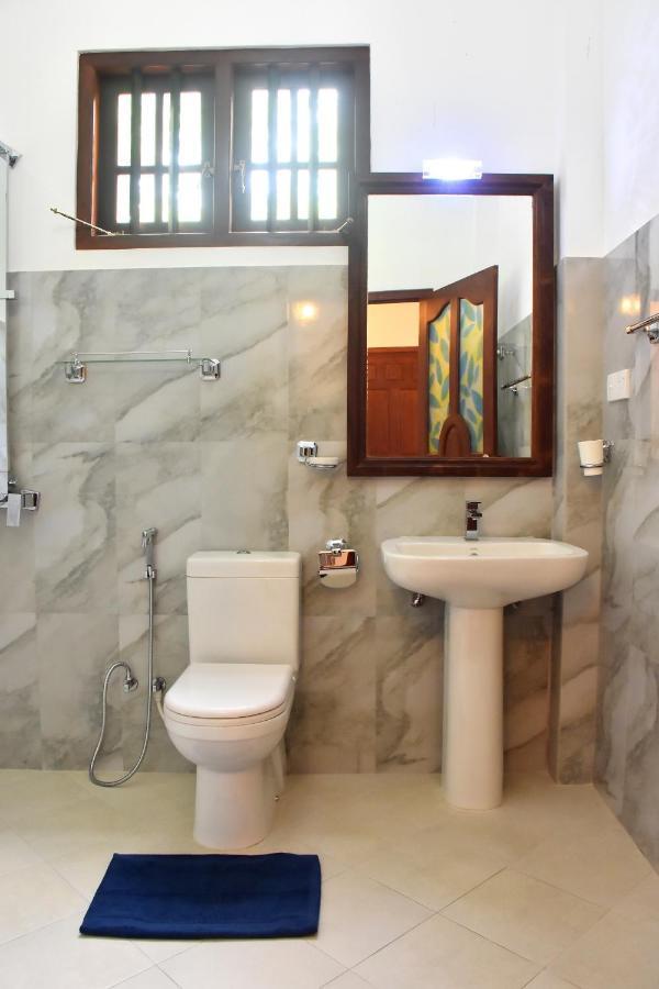 Villa De White Sambur 希克杜沃 外观 照片