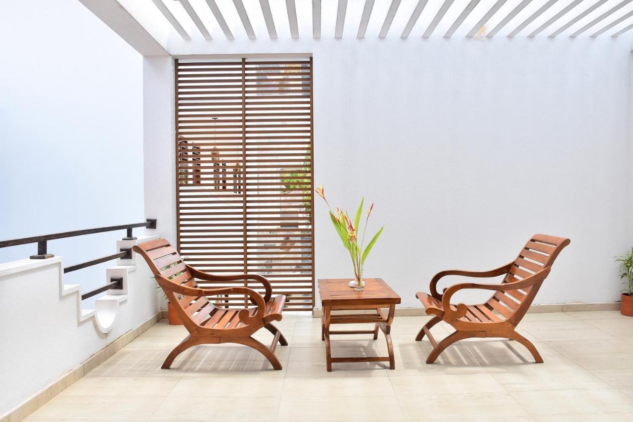 Villa De White Sambur 希克杜沃 外观 照片