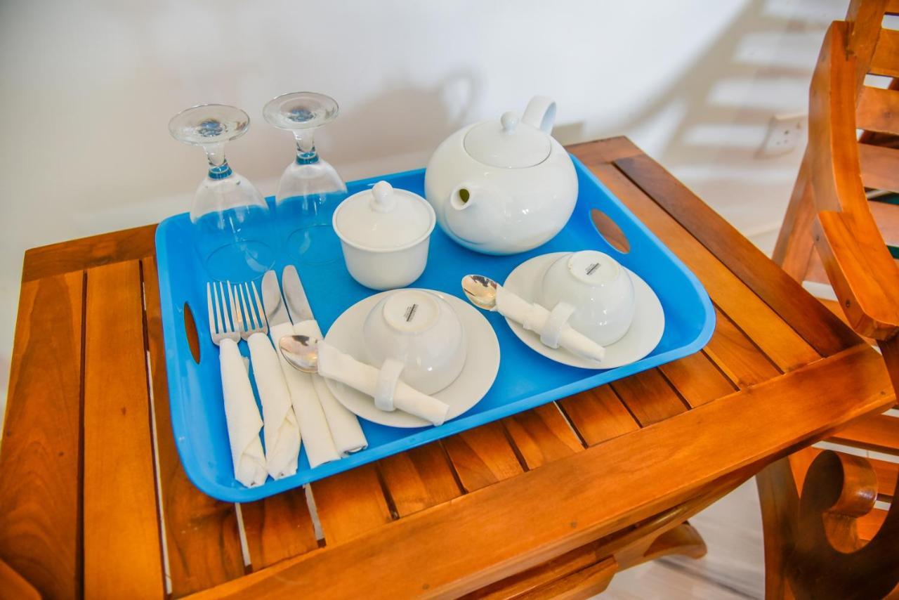 Villa De White Sambur 希克杜沃 外观 照片