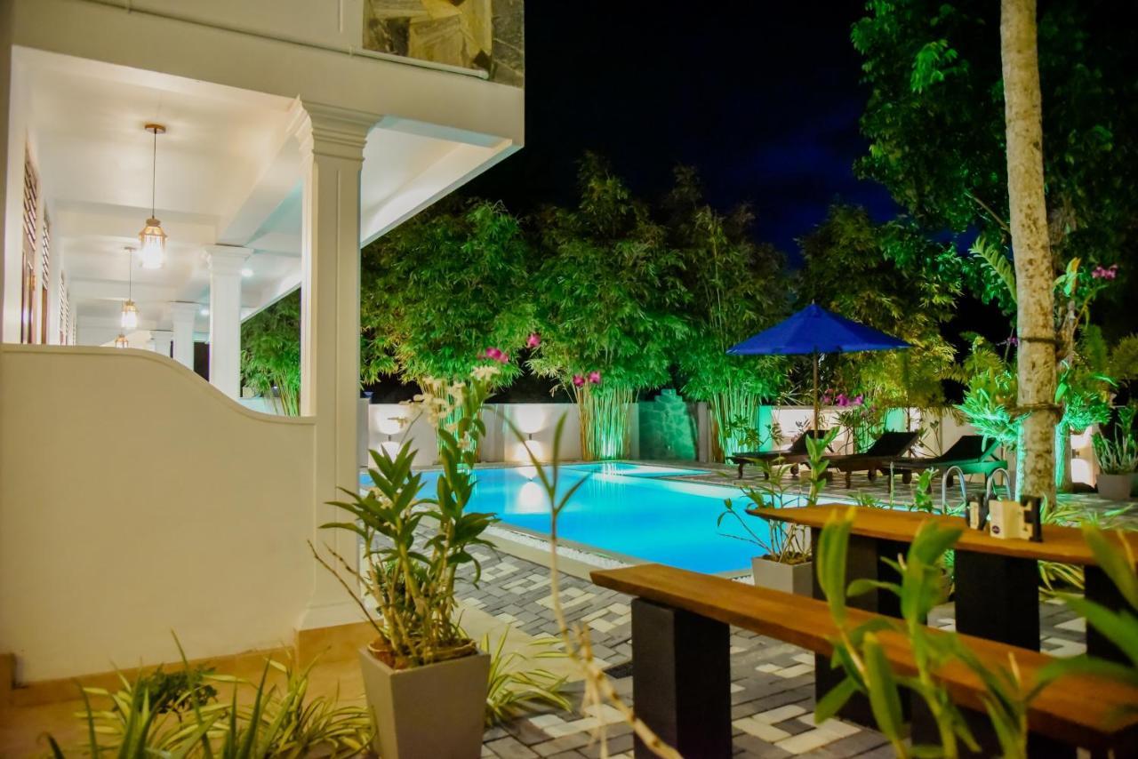 Villa De White Sambur 希克杜沃 外观 照片