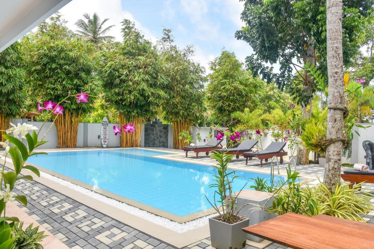 Villa De White Sambur 希克杜沃 外观 照片